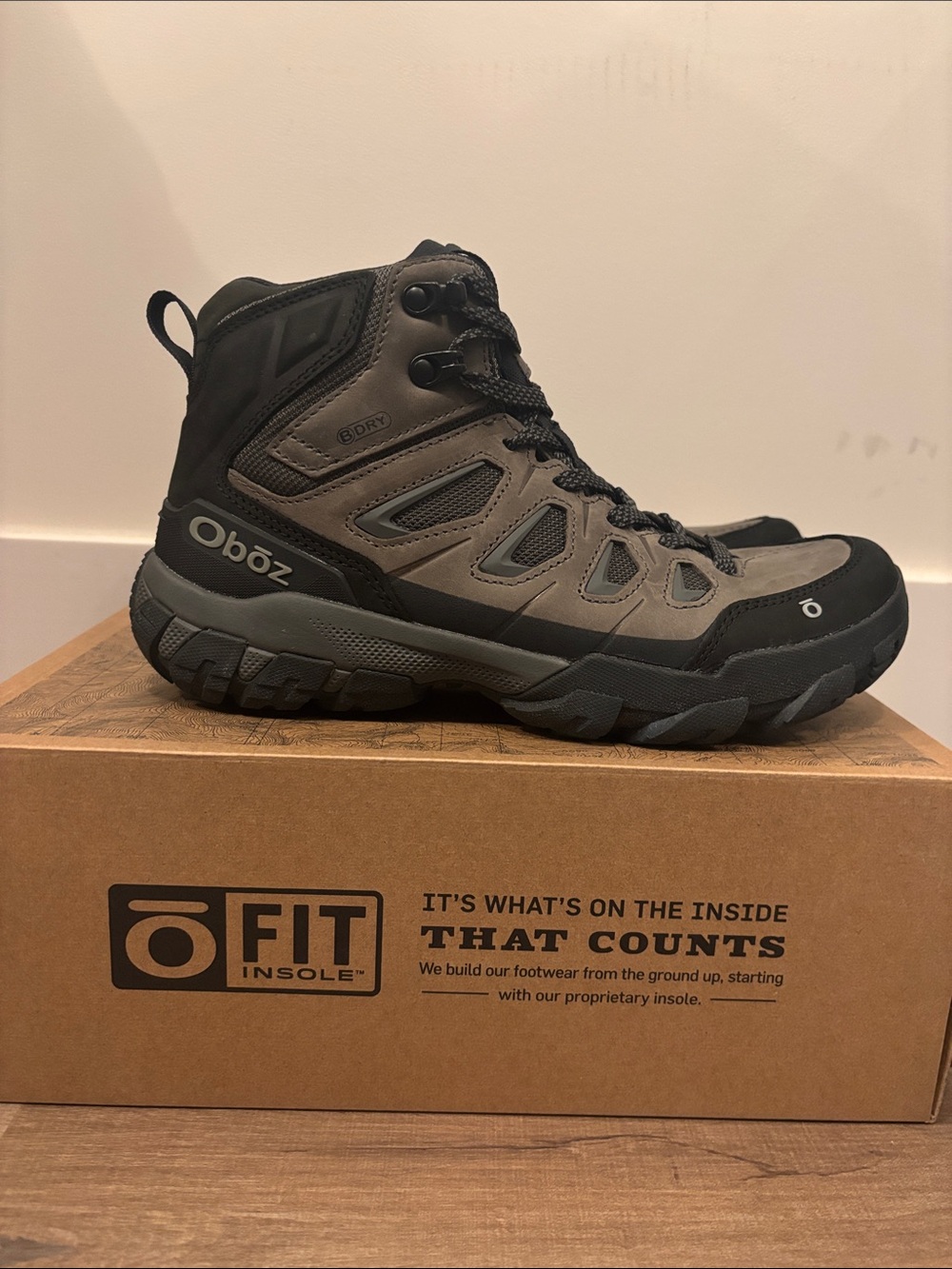 Oboz Men's sawtooth x mid b dry waterproof charcoal size 7 new with box